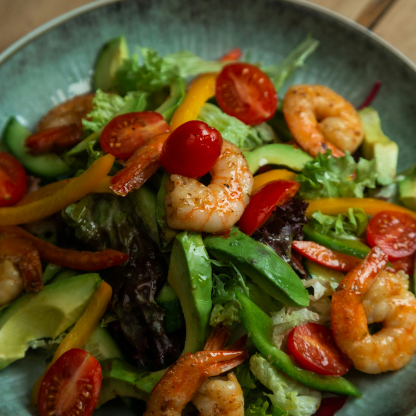 Särtsakalt tsitruseline salat krevettidega