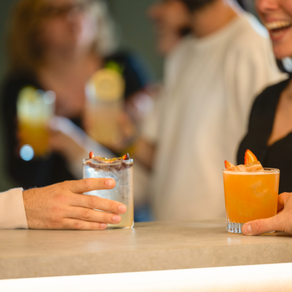 Neli värskendavat alkoholivaba jooki MONIN kokteilisiirupitega